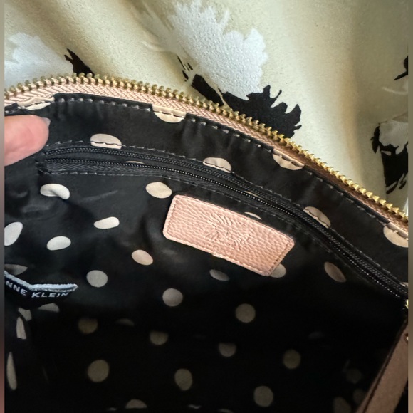Anne Klein crossbody handbag bundle with Anne Klein Blouse - Picture 6 of 9